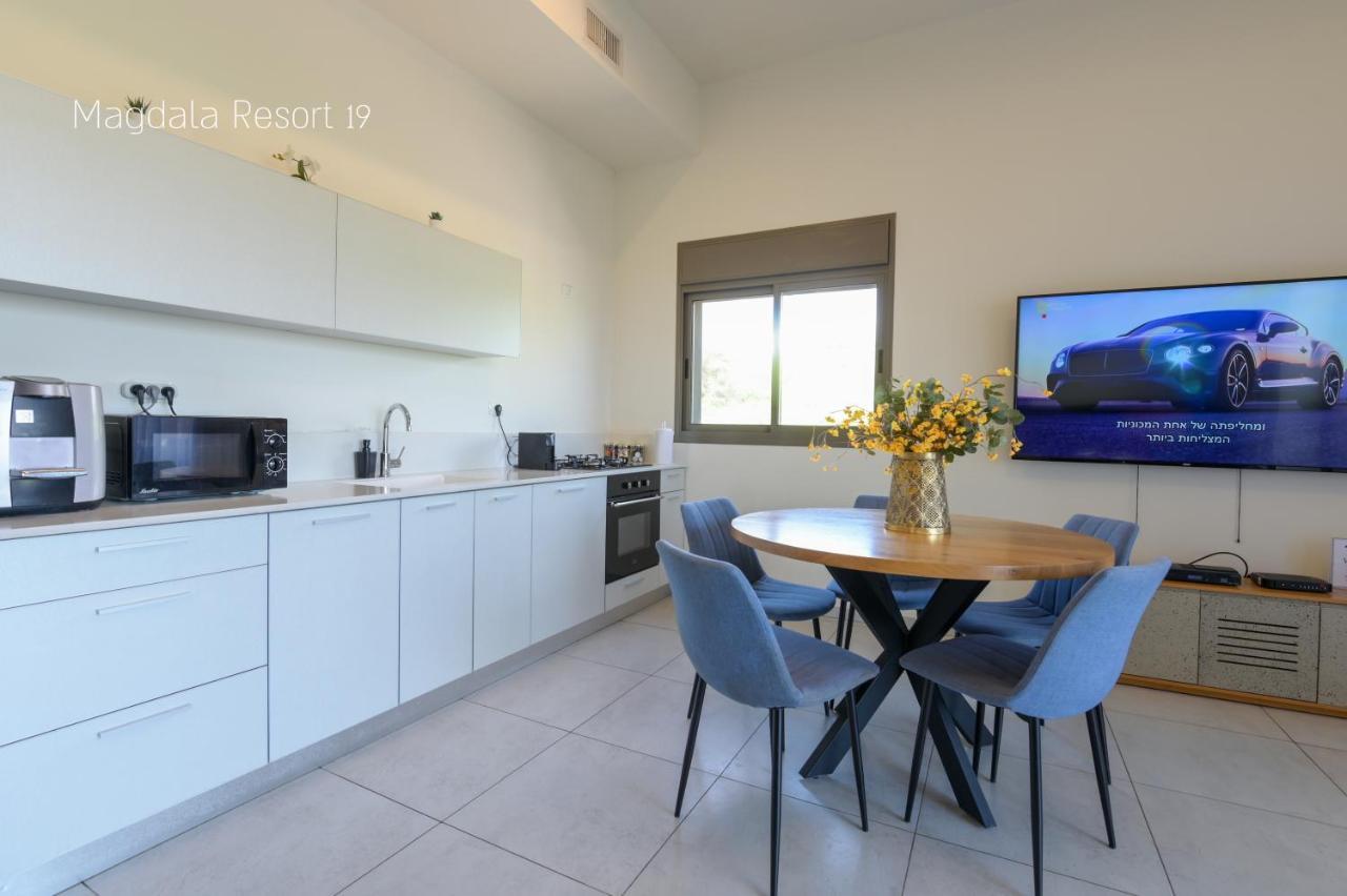 Yalarent Magdala Resort- Luxury Suites With Pool Or Jacuzzi With Sea View Migdal Esterno foto