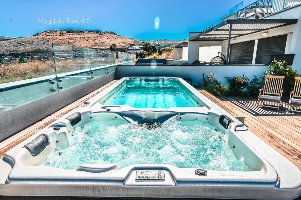 Yalarent Magdala Resort- Luxury Suites With Pool Or Jacuzzi With Sea View Migdal Esterno foto